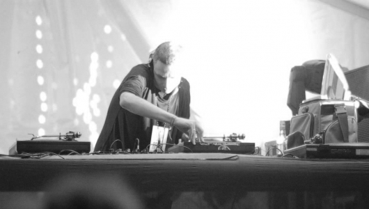 satta_mantas-t_2012-1