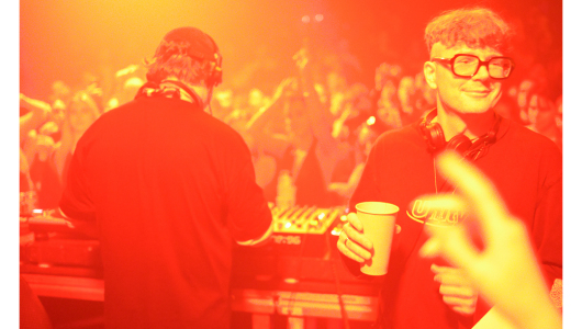 Mantas_T-b2b-Less_Feeling-at-Prisukamas_Abrikosas-at-club-Auditorija-in-Kaunas-2025